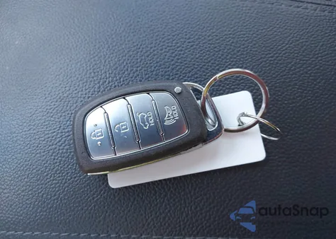 2017 Hyundai Tucson Se Plus from USA, damaged, VIN KM8J33A43HU381213